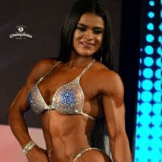 A deliciosa bunduda Ana Julia encarando o pauzudo Ed Junior