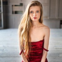 Russian girl Adel Bye doesn't want to say goodbye to her BF