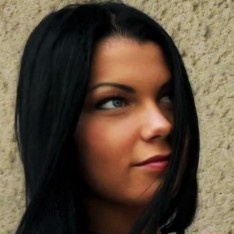 Smalltits DP beauty sucks and rides dicks