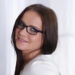 CZECH AMATEURS - BUSTY BRUNETTE HUNGRY FOR A COCK